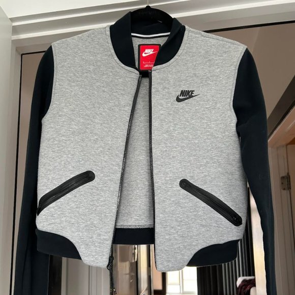 Nike Knit Jacket, Size Small - Picture 1 of 2